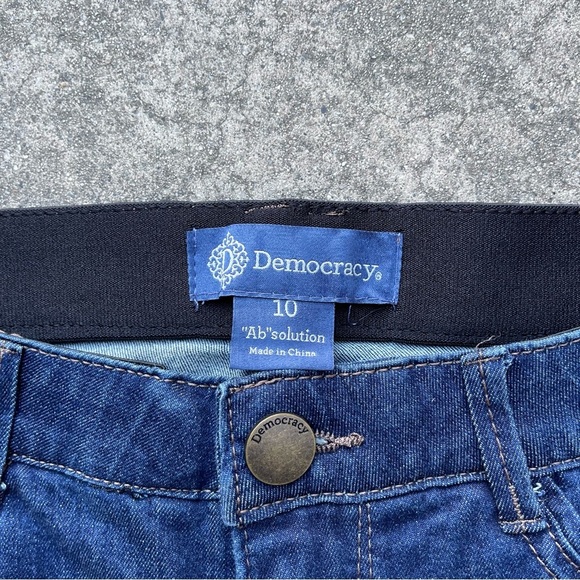 DEMOCRACY ABSOLUTION DISTRESSED JEANS SZ 10 New with tags - Picture 2 of 4
